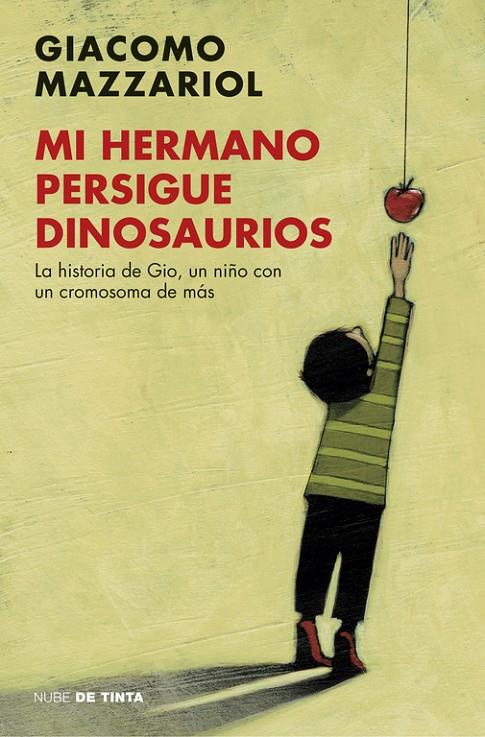 MI HERMANO PERSIGUE DINOSAURIOS | 9788416588190 | MAZZARIOL, GIACOMO | Llibreria Online de Banyoles | Comprar llibres en català i castellà online