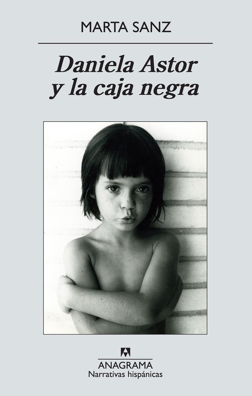 DANIELA ASTOR Y LA CAJA NEGRA | 9788433997623 | SANZ, MARTA | Llibreria Online de Banyoles | Comprar llibres en català i castellà online