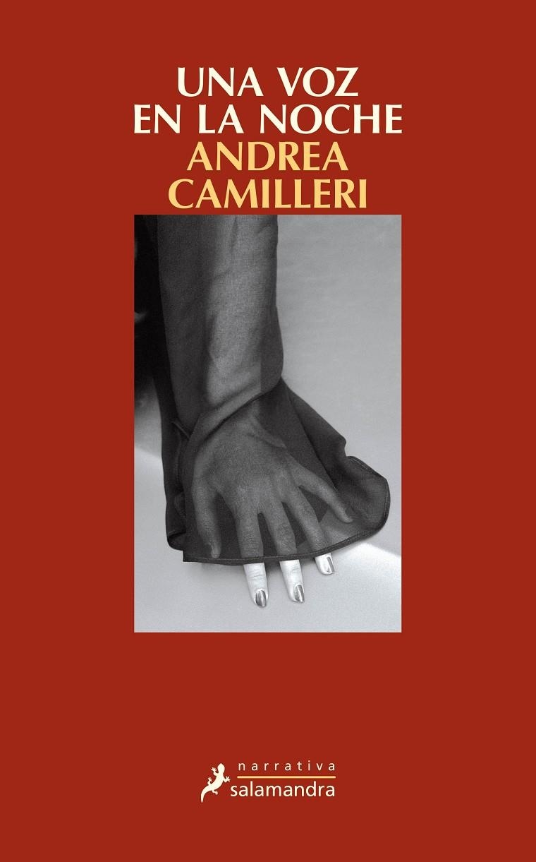 UNA VOZ EN LA NOCHE | 9788498387445 | CAMILLERI, ANDREA | Llibreria Online de Banyoles | Comprar llibres en català i castellà online