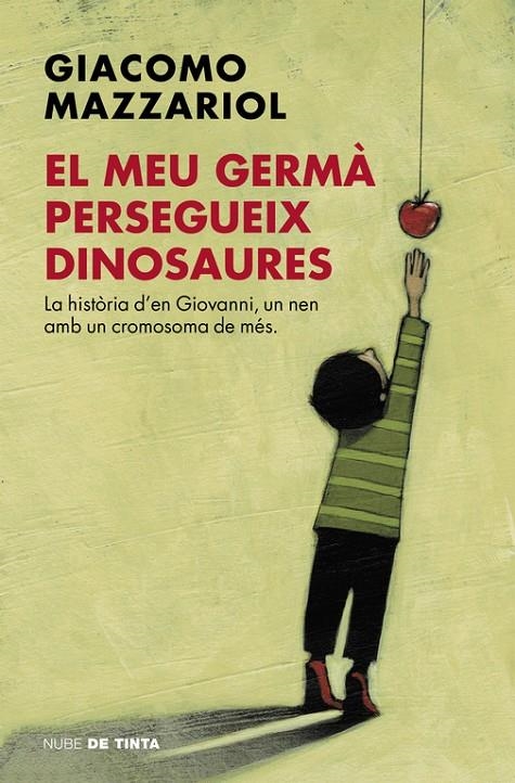EL MEU GERMÀ PERSEGUEIX DINOSAURES | 9788416588404 | MAZZARIOL, GIACOMO | Llibreria Online de Banyoles | Comprar llibres en català i castellà online