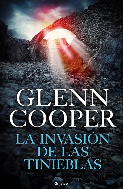 INVASIÓN DE LAS TINIEBLAS, LA | 9788425355196 | COOPER, GLENN | Llibreria L'Altell - Llibreria Online de Banyoles | Comprar llibres en català i castellà online - Llibreria de Girona