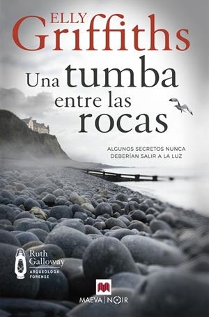 TUMBA ENTRE LAS ROCAS, UNA | 9788419110121 | GRIFFITHS, ELLY | Llibreria Online de Banyoles | Comprar llibres en català i castellà online