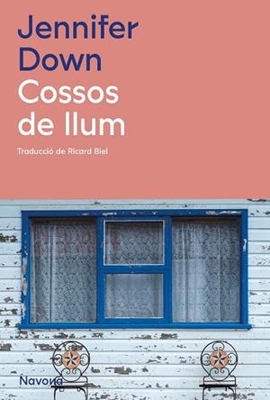 COSSOS DE LLUM | 9788419552044 | DOWN, JENNIFER | Llibreria L'Altell - Llibreria Online de Banyoles | Comprar llibres en català i castellà online - Llibreria de Girona