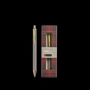 BOLÍGRAF VERD DE RÀFIA MIQUELRIUS DIES DE HIGHLAND | 8422593120286 | MIQUELRIUS | Llibreria Online de Banyoles | Comprar llibres en català i castellà online