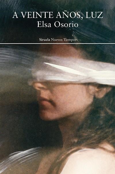 A VEINTE AÑOS, LUZ | 9791388032738 | OSORIO, ELSA | Llibreria Online de Banyoles | Comprar llibres en català i castellà online